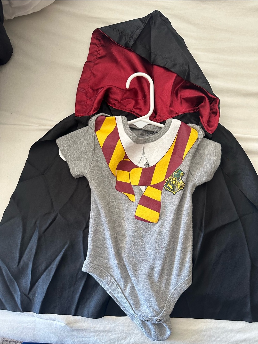 Harry Potter 18M Gryffindor Bodysuit & Hooded Cloak Costume/Cosplay
